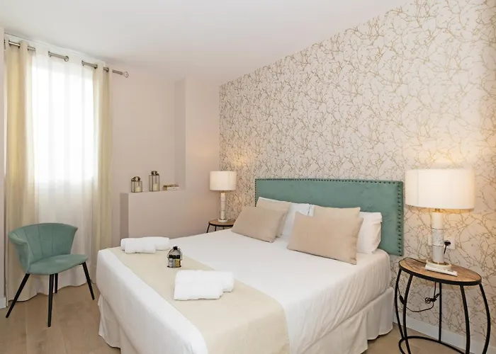 Lägenhet Guestready - Charming Beachside *